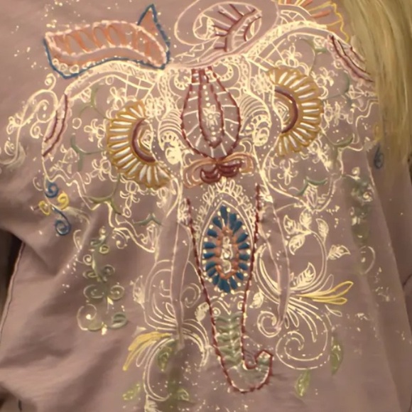 241. NWT WOMENS KYLA SEO S (FIT L) DETAIL TOP - Picture 3 of 4